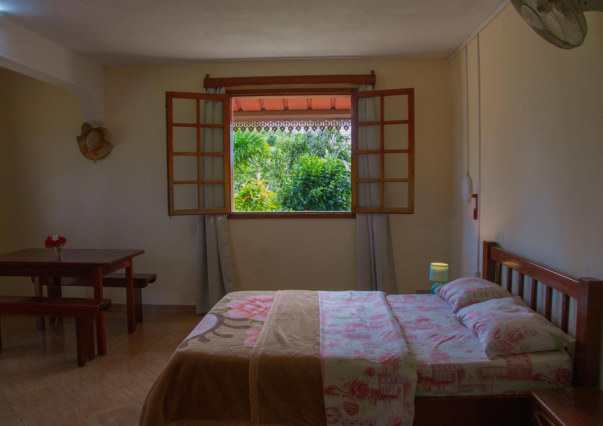 Le Tropical Chez Jeannette Bed & Breakfast Saint Gabriel Стая снимка